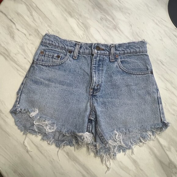 Distressed Levi's Cut-Off Shorts - Frayed Edges, No Tag, Very Short - Size 29 - Picture 2 of 5